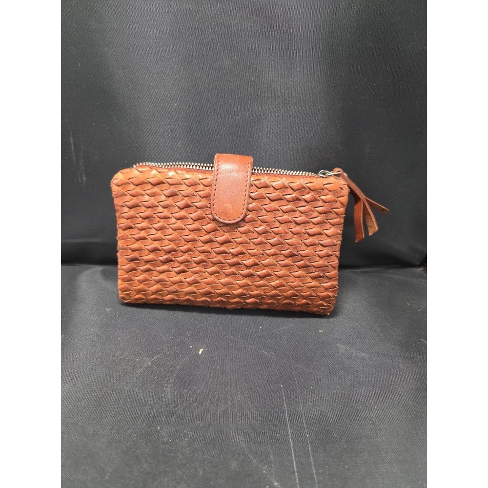 VILENCA HOLLAND Cognac Genuine Leather  Woven Wallet Clutch TK163